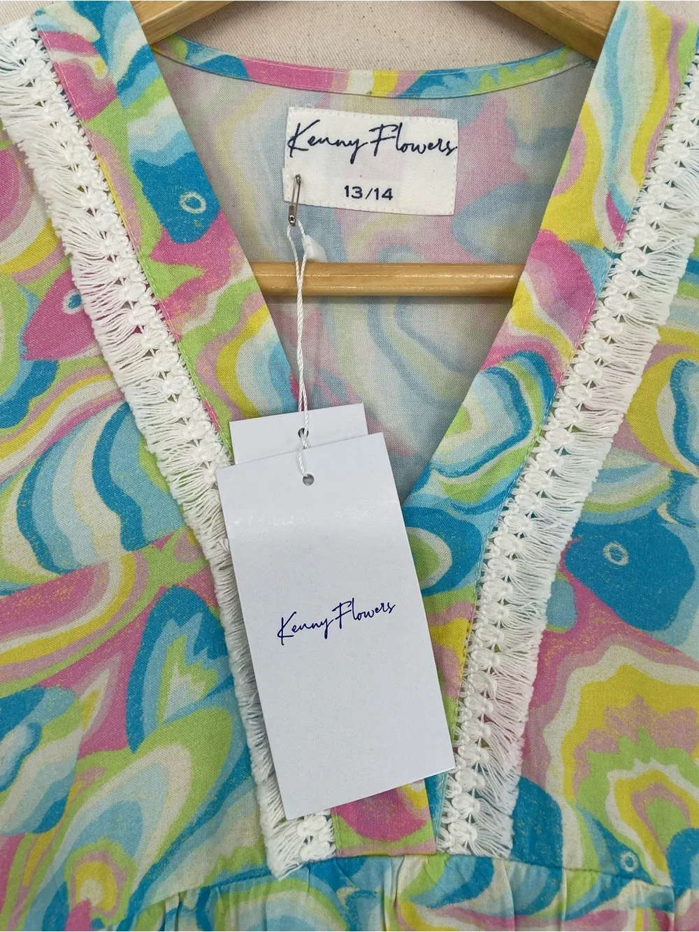 Kenny Flowers design features